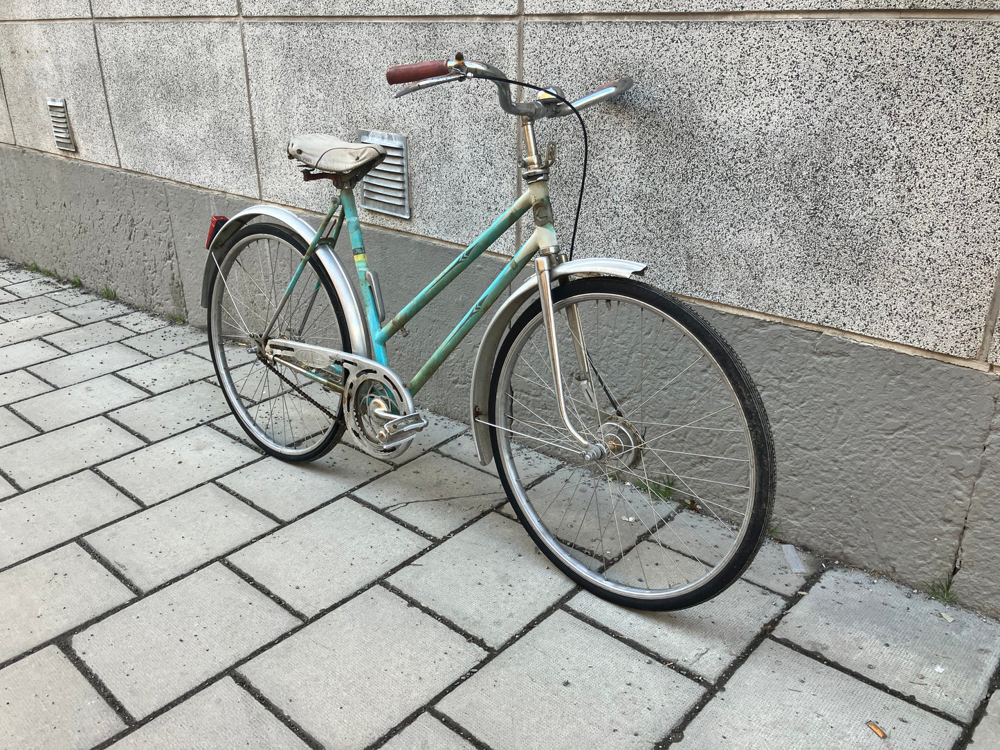 Anrik Crescent Damcykel