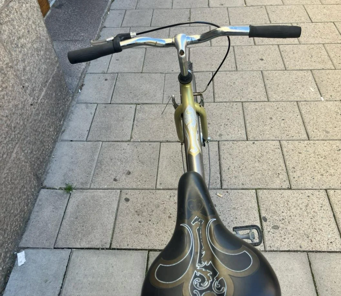 Stor Barocken inspirerad Herrcykel